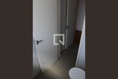 Casa para alugar com 200m², 2 quartos e 2 vagas Casa para alugar com 200m², 2 quartos e 2 vagasBanheiro