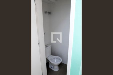 Casa para alugar com 200m², 2 quartos e 2 vagas Casa para alugar com 200m², 2 quartos e 2 vagasBanheiro