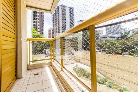 Apartamento para alugar com 107m², 3 quartos e 2 vagasVaranda