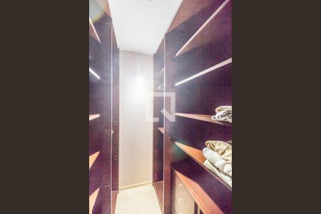 Apartamento para alugar com 107m², 3 quartos e 2 vagasCloset da suíte