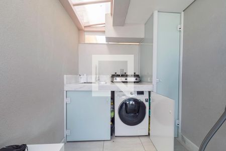 Apartamento à venda com 126m², 2 quartos e 2 vagas Apartamento à venda com 126m², 2 quartos e 2 vagasCobertura