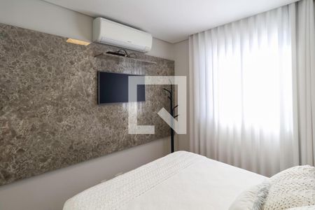 Apartamento à venda com 126m², 2 quartos e 2 vagas Apartamento à venda com 126m², 2 quartos e 2 vagasSuíte
