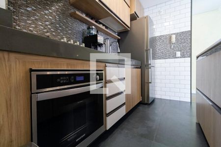 Apartamento à venda com 126m², 2 quartos e 2 vagas Apartamento à venda com 126m², 2 quartos e 2 vagasCozinha e Área de Serviço