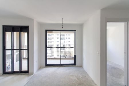Sala de apartamento à venda com 2 quartos, 55m² em Vila Anastácio, São Paulo