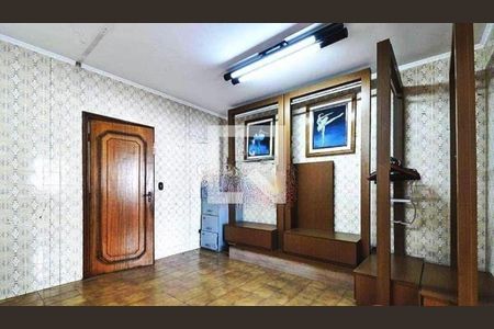 Casa à venda com 4 quartos, 500m² em Água Rasa, São Paulo