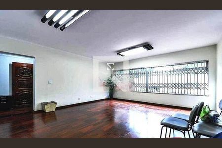 Casa à venda com 4 quartos, 500m² em Água Rasa, São Paulo