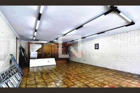 Casa à venda com 4 quartos, 500m² em Água Rasa, São Paulo