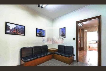 Casa à venda com 4 quartos, 500m² em Água Rasa, São Paulo