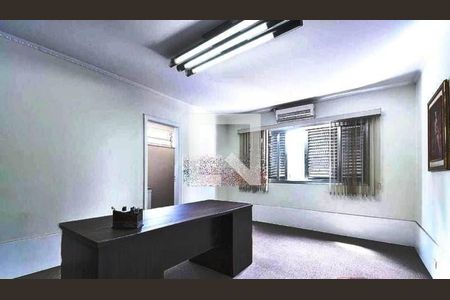 Casa à venda com 4 quartos, 500m² em Água Rasa, São Paulo