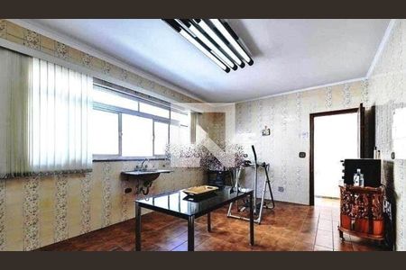 Casa à venda com 4 quartos, 500m² em Água Rasa, São Paulo