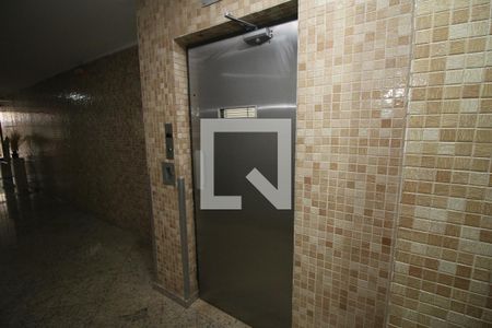 Apartamento para alugar com 95m², 3 quartos e 1 vagaÁrea comum - Elevadores