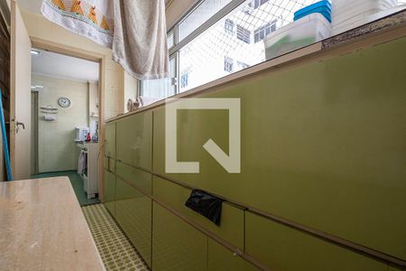 Apartamento à venda com 170m², 3 quartos e 1 vagaÁrea de Serviço