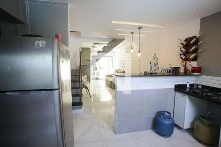 Casa de condomínio à venda com 200m², 3 quartos e 2 vagasCozinha