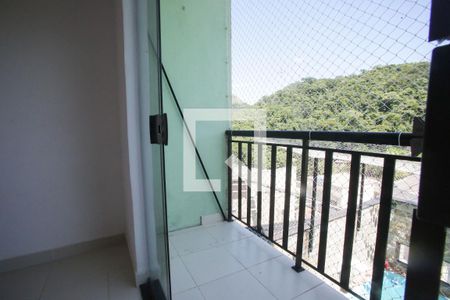 Casa de condomínio à venda com 200m², 3 quartos e 2 vagasVaranda da Suíte 2