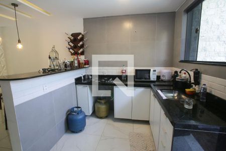 Casa de condomínio à venda com 200m², 3 quartos e 2 vagasCozinha