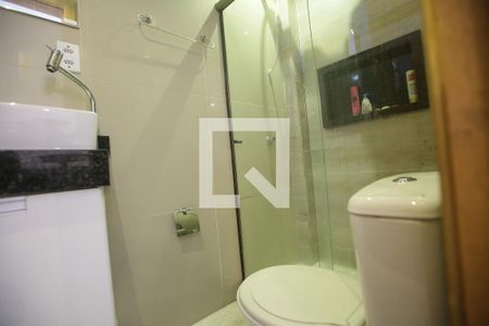 Casa de condomínio à venda com 200m², 3 quartos e 2 vagasBanheiro Social