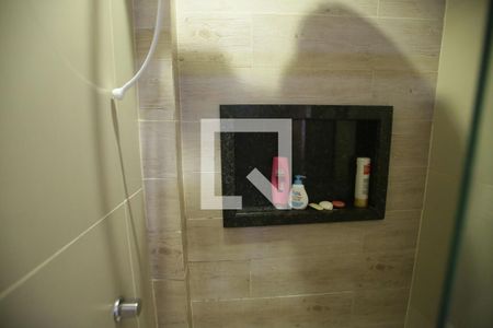 Casa de condomínio à venda com 200m², 3 quartos e 2 vagasBanheiro Social