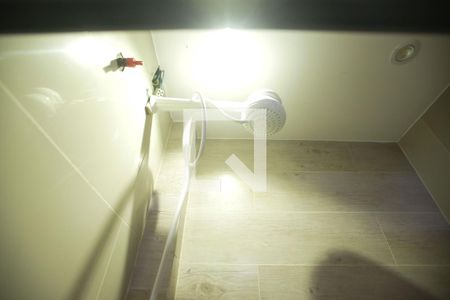 Casa de condomínio à venda com 200m², 3 quartos e 2 vagasBanheiro Social