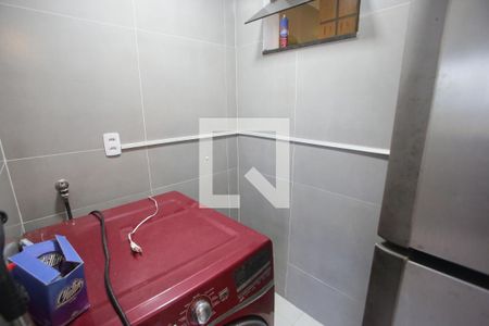 Casa de condomínio à venda com 200m², 3 quartos e 2 vagasÁrea de Serviço