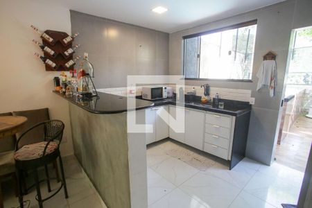 Casa de condomínio à venda com 200m², 3 quartos e 2 vagasCozinha