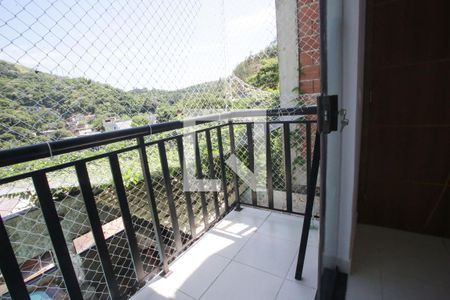 Casa de condomínio à venda com 200m², 3 quartos e 2 vagasVaranda da Suíte 2