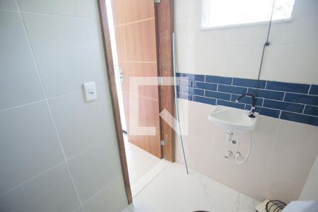 Casa de condomínio à venda com 200m², 3 quartos e 2 vagasBanheiro da Suíte 2