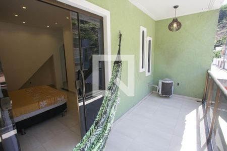 Casa de condomínio à venda com 200m², 3 quartos e 2 vagasVaranda da Suíte 1