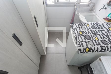 Apartamento à venda com 72m², 2 quartos e 1 vagaÁrea de Serviço