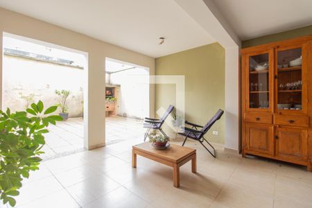 Casa para alugar com 165m², 3 quartos e 2 vagas Casa para alugar com 165m², 3 quartos e 2 vagasÁrea comum