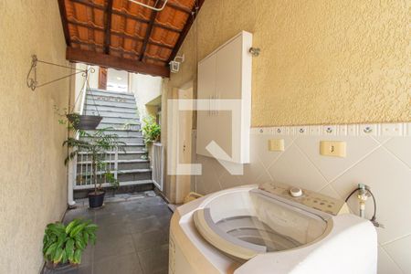 Casa para alugar com 165m², 3 quartos e 2 vagas Casa para alugar com 165m², 3 quartos e 2 vagasÁrea de Serviço