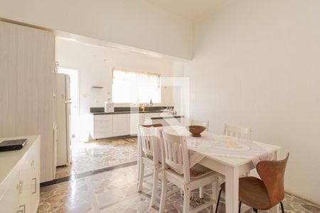 Casa para alugar com 165m², 3 quartos e 2 vagas Casa para alugar com 165m², 3 quartos e 2 vagasCozinha