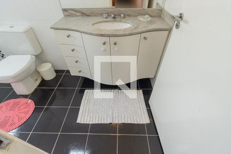 Casa para alugar com 165m², 3 quartos e 2 vagas Casa para alugar com 165m², 3 quartos e 2 vagasBanheiro da Suíte 1