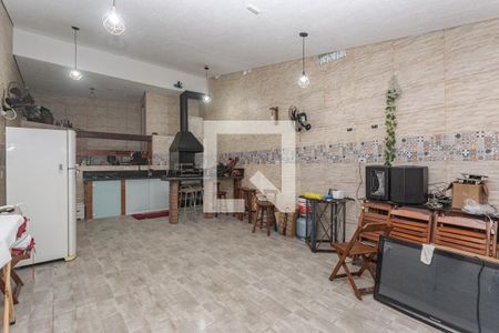 Casa à venda com 280m², 3 quartos e 4 vagas Casa à venda com 280m², 3 quartos e 4 vagasÁrea comum - Salão de festas