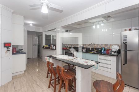 Casa à venda com 280m², 3 quartos e 4 vagas Casa à venda com 280m², 3 quartos e 4 vagasCozinha