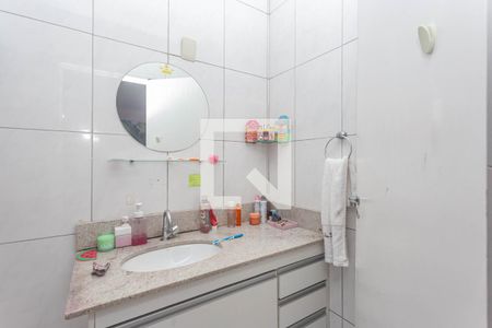 Casa à venda com 280m², 3 quartos e 4 vagas Casa à venda com 280m², 3 quartos e 4 vagasBanheiro da Suíte 2