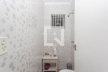 Casa à venda com 280m², 3 quartos e 4 vagas Casa à venda com 280m², 3 quartos e 4 vagasBanheiro de serviço