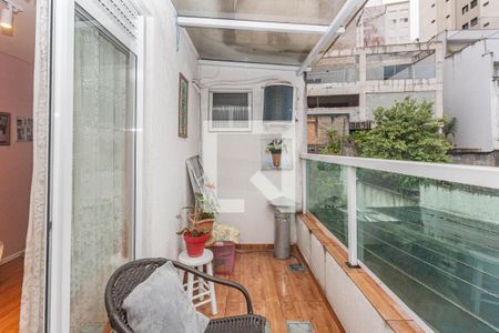 Casa à venda com 280m², 3 quartos e 4 vagas Casa à venda com 280m², 3 quartos e 4 vagasVaranda da Suíte 3