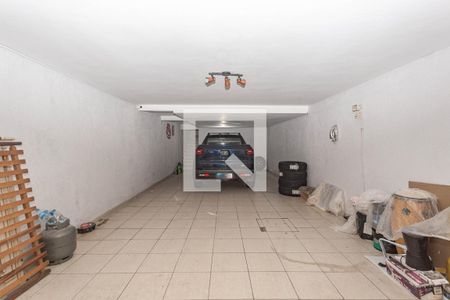 Casa à venda com 280m², 3 quartos e 4 vagas Casa à venda com 280m², 3 quartos e 4 vagasGaragem