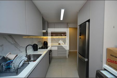 Apartamento para alugar com 145m², 3 quartos e 2 vagas Apartamento para alugar com 145m², 3 quartos e 2 vagasCozinha