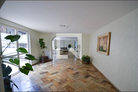 Apartamento para alugar com 145m², 3 quartos e 2 vagas Apartamento para alugar com 145m², 3 quartos e 2 vagasHall de entrada