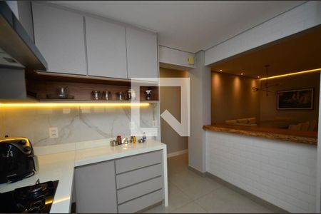 Apartamento para alugar com 145m², 3 quartos e 2 vagas Apartamento para alugar com 145m², 3 quartos e 2 vagasCozinha