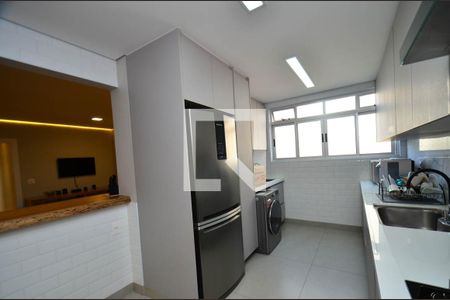 Apartamento para alugar com 145m², 3 quartos e 2 vagas Apartamento para alugar com 145m², 3 quartos e 2 vagasCozinha