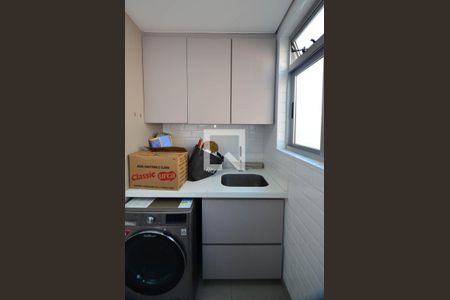 Apartamento para alugar com 145m², 3 quartos e 2 vagas Apartamento para alugar com 145m², 3 quartos e 2 vagasArea serviço