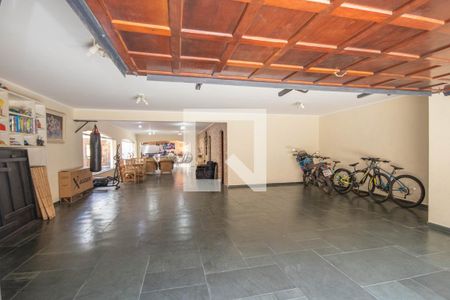 Casa de condomínio à venda com 360m², 4 quartos e 4 vagasGaragem