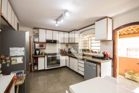 Casa de condomínio à venda com 360m², 4 quartos e 4 vagasCozinha