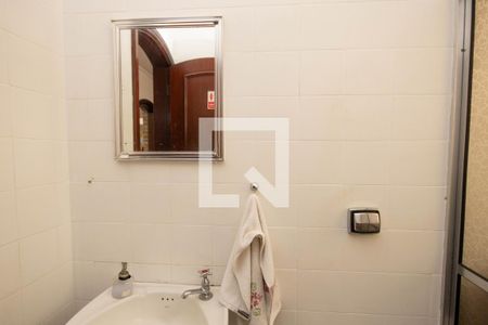 Casa de condomínio à venda com 360m², 4 quartos e 4 vagasBanheiro 3