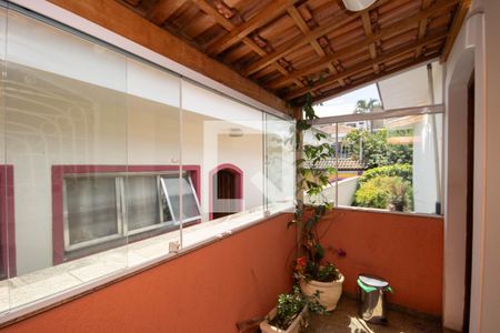 Casa de condomínio à venda com 360m², 4 quartos e 4 vagasVaranda