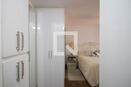 Casa de condomínio à venda com 360m², 4 quartos e 4 vagasCloset da suíte 1