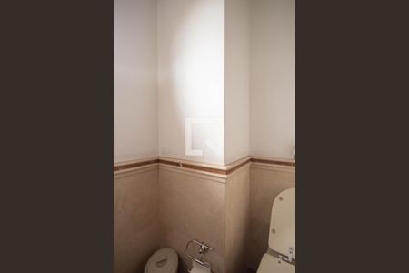 Casa de condomínio à venda com 360m², 4 quartos e 4 vagasLavabo