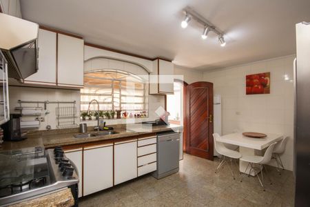 Casa de condomínio à venda com 360m², 4 quartos e 4 vagasCozinha